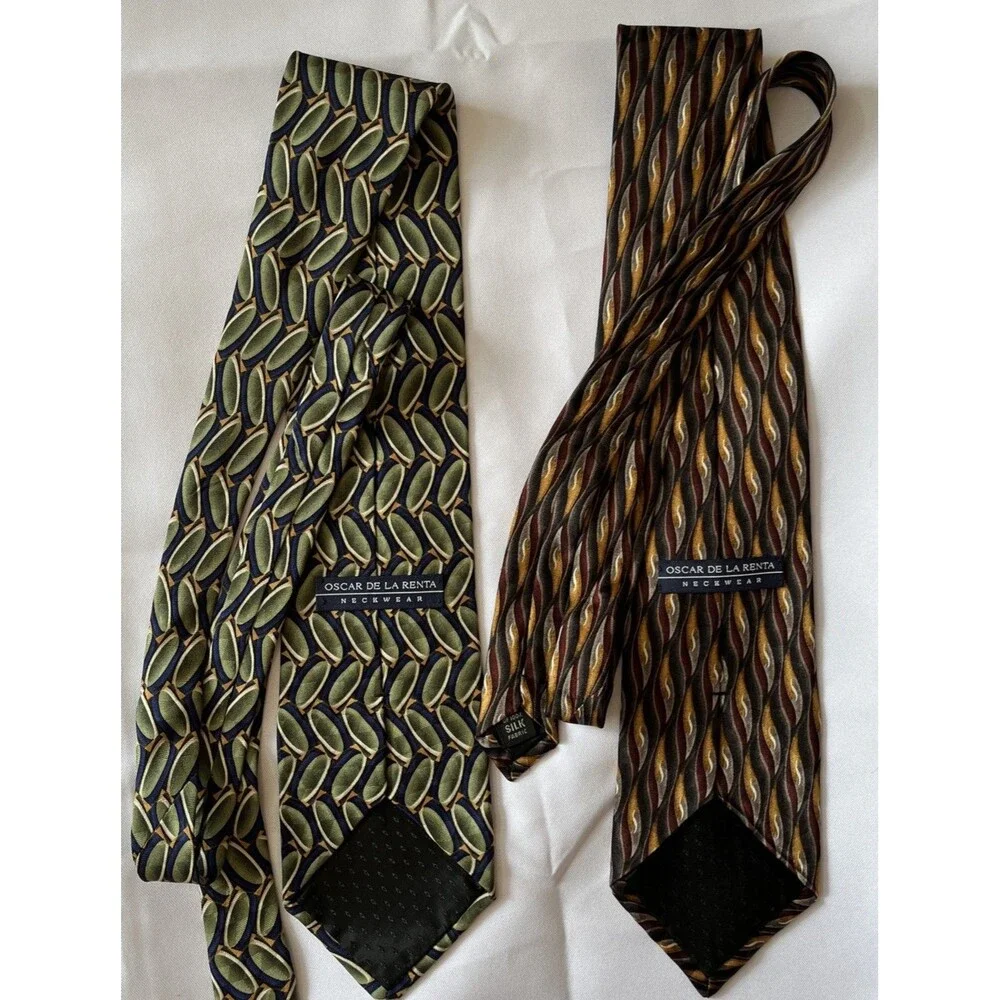 Oscar De La Renta Men’s Silk Tie Lot Of 2